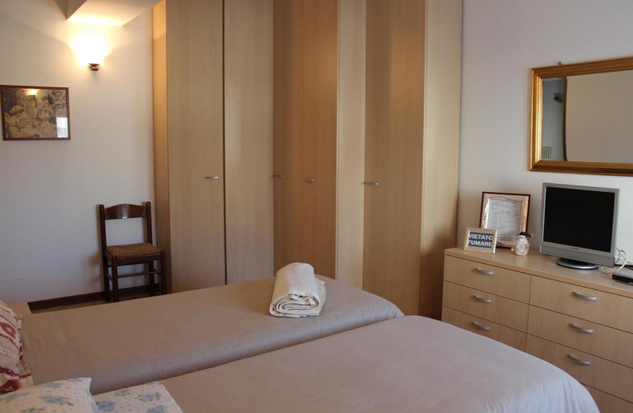 B. & B. Nabucco Bed & Breakfast Parma Exterior photo